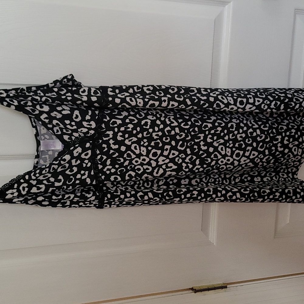 Secret Treasures Black and White Leopard Print Slip Dress Size XL (16-18)